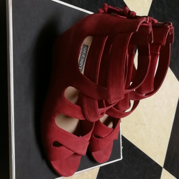 SHOEMINT strappy wedge sandal - Picture 2 of 6